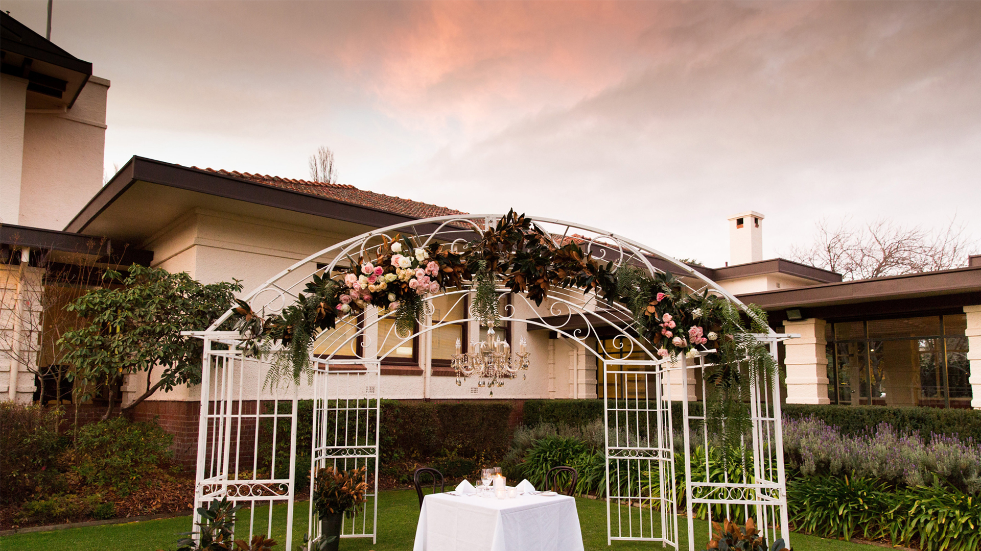 Category 23_1344_Hyatt Hotel Canberra - A Park Hyatt Hotel 8.jpg